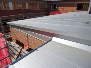 Proveedores de suministros para tejado y bajo cubierta