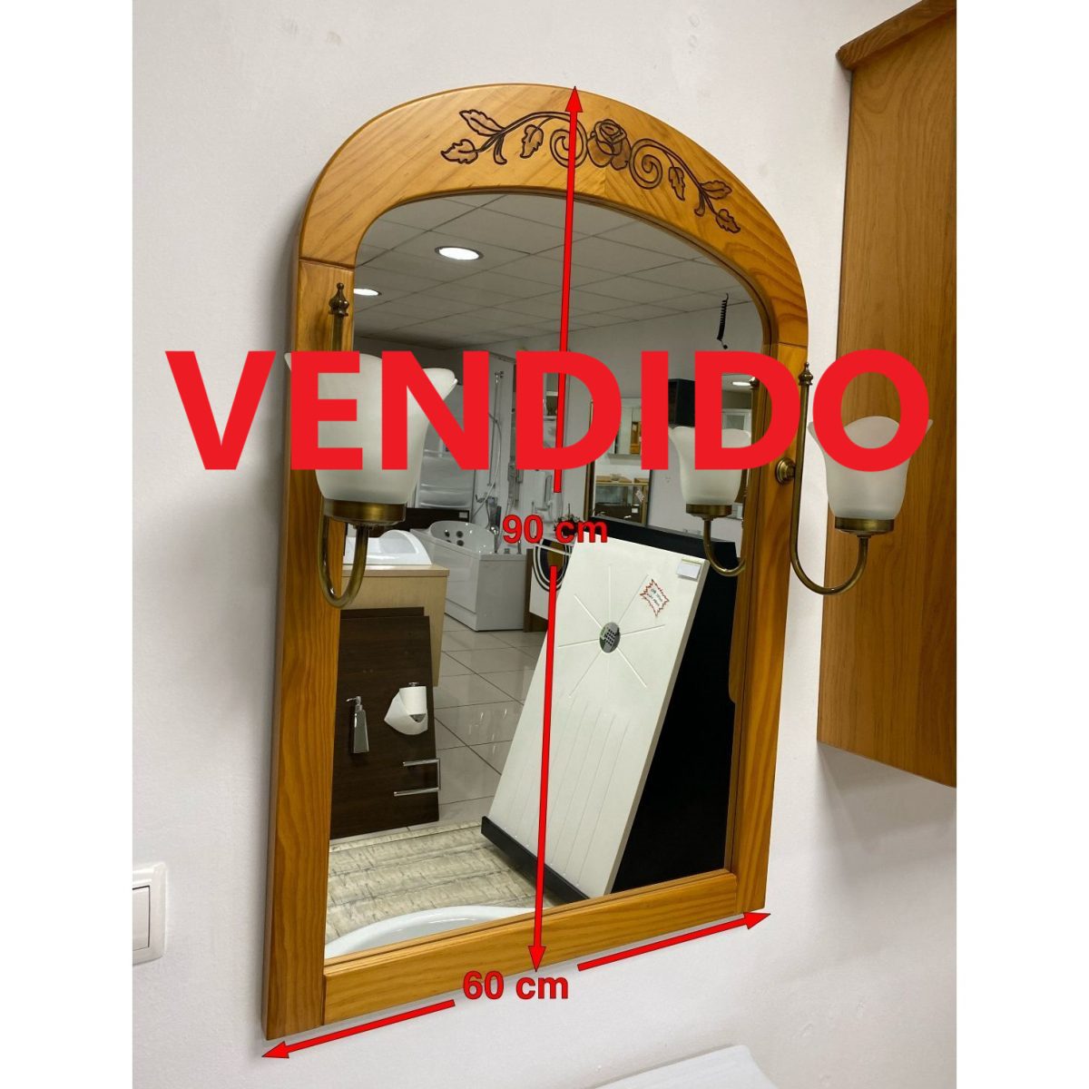 CHAPEL MIRROR 60 CM HONEY WOOD WITH TULIP APPLIES