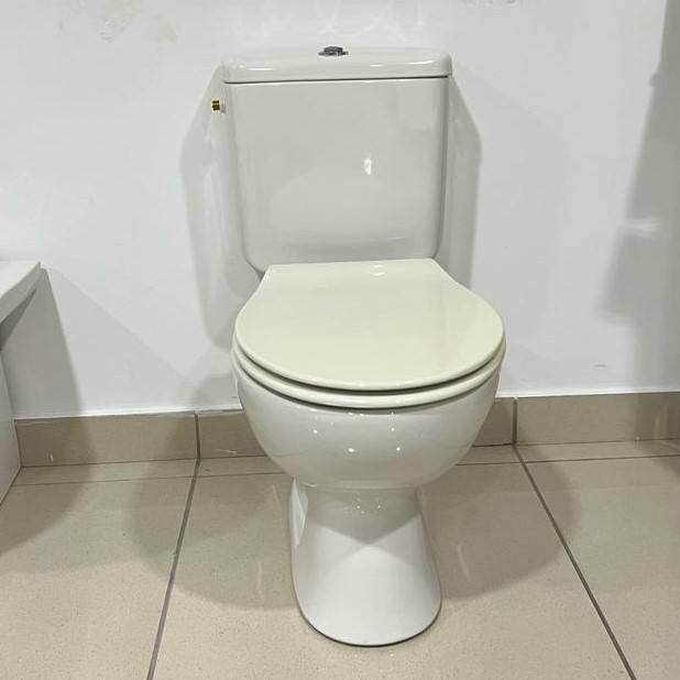 ECCO FLOOR OUTLET TOILET + TOP-FEEDING CISTERN + LID